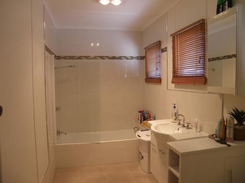 4 Manton Street, Biloela QLD 4715