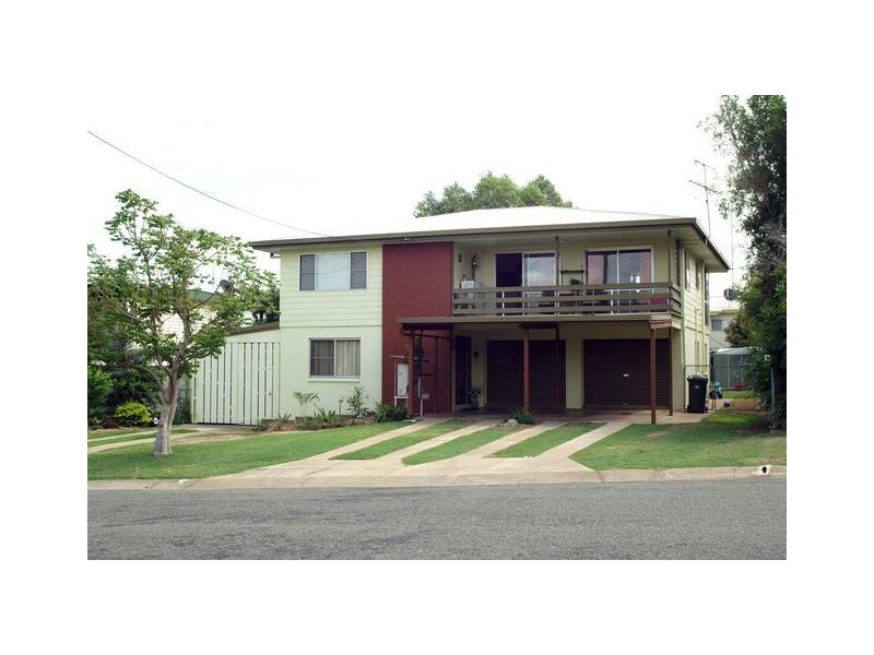 5 Bundalba, Biloela QLD 4715