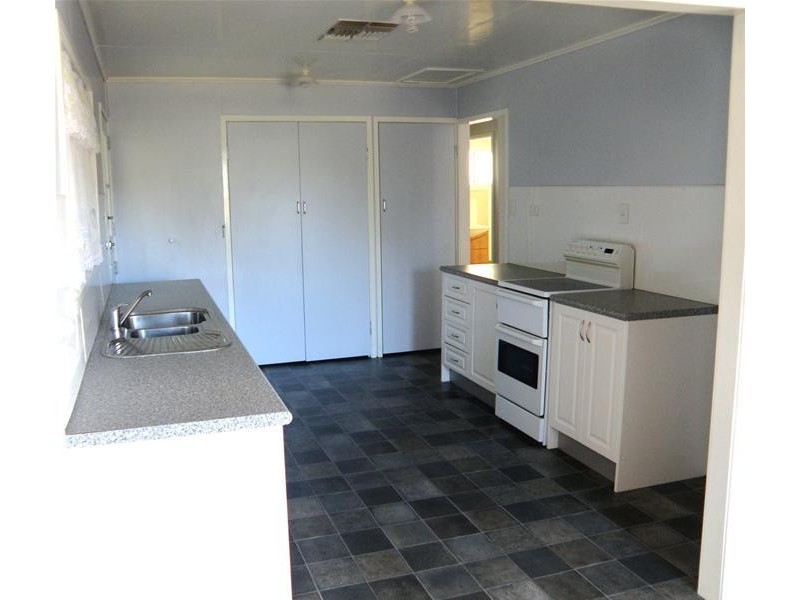 27 Granville Street, Biloela QLD 4715