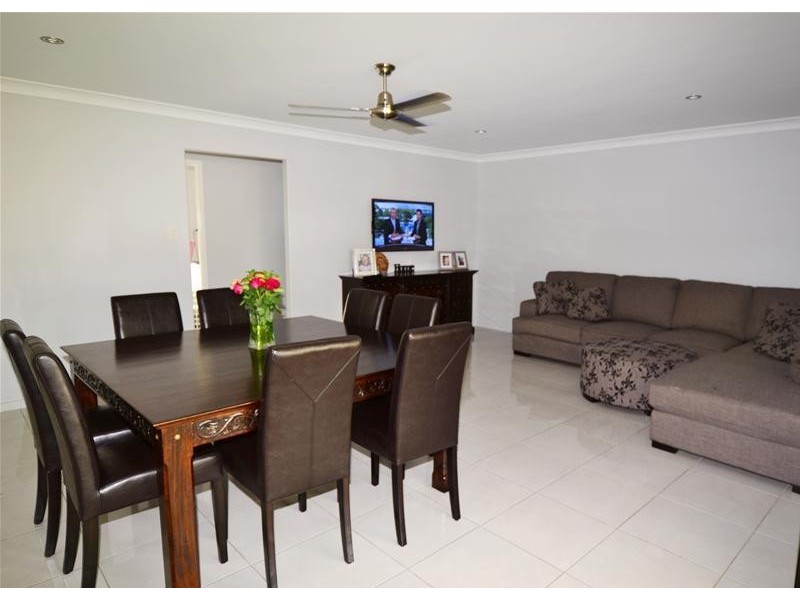 24 Earlsfield Street, Biloela QLD 4715