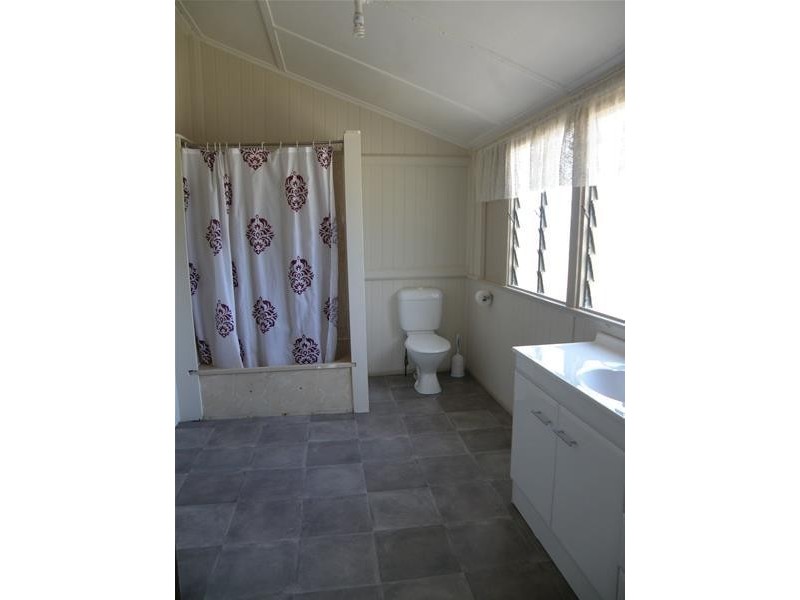 2 Britten Street, Thangool QLD 4716