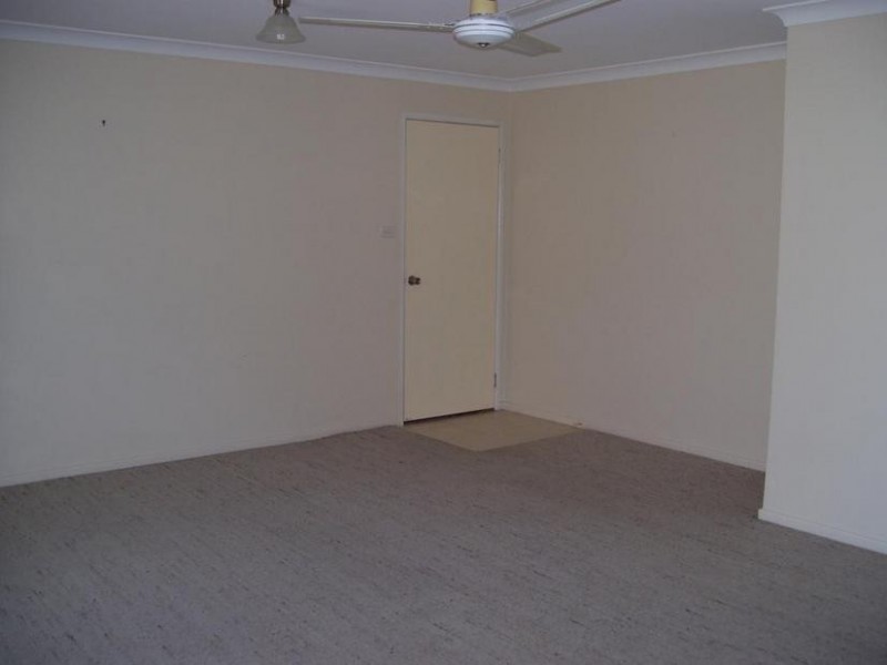 2/65 Bell Street, Biloela QLD 4715