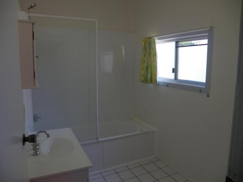 13 Bell Street, Biloela QLD 4715