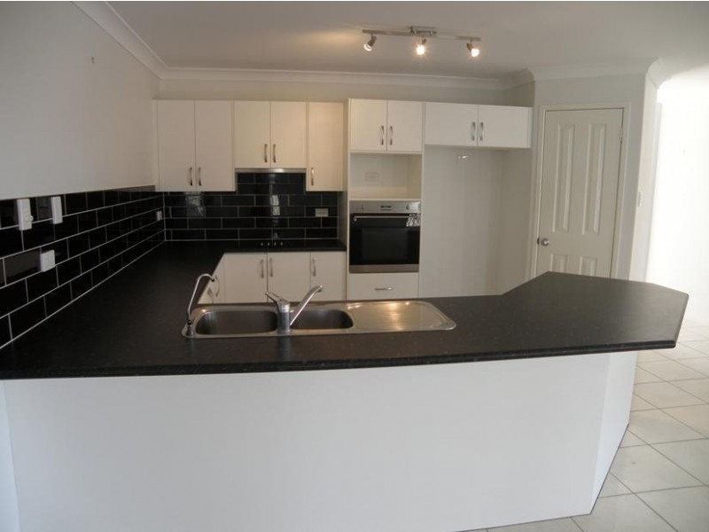 2 Valley View Drive, Biloela QLD 4715