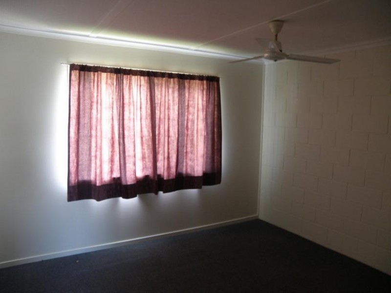 3/ 80 Bell Street, Biloela QLD 4715