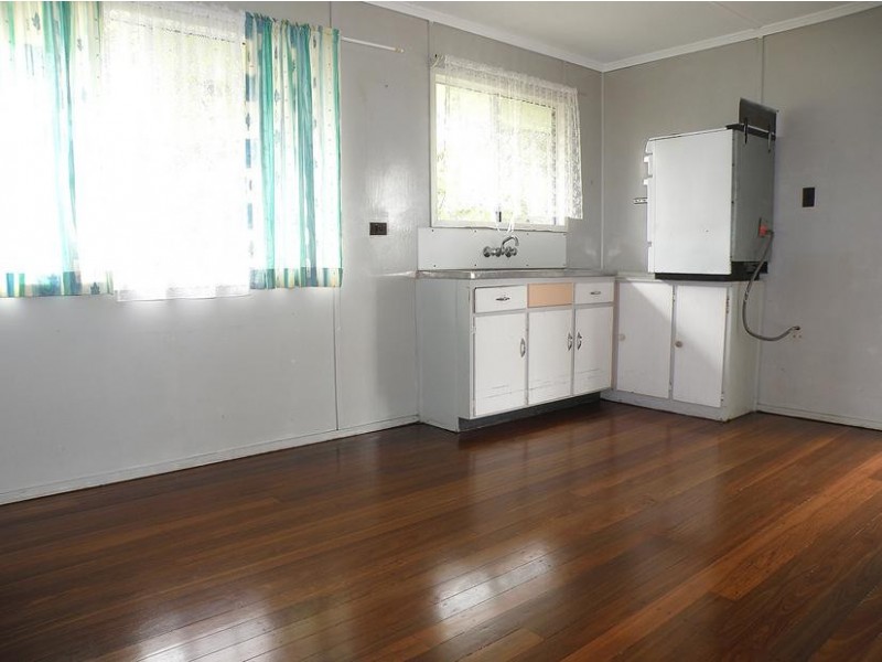 131 Kroombit Street, Biloela QLD 4715