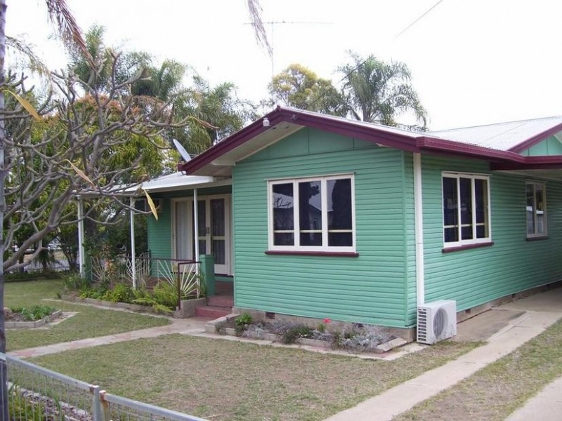 136 Kariboe Street, Biloela QLD 4715