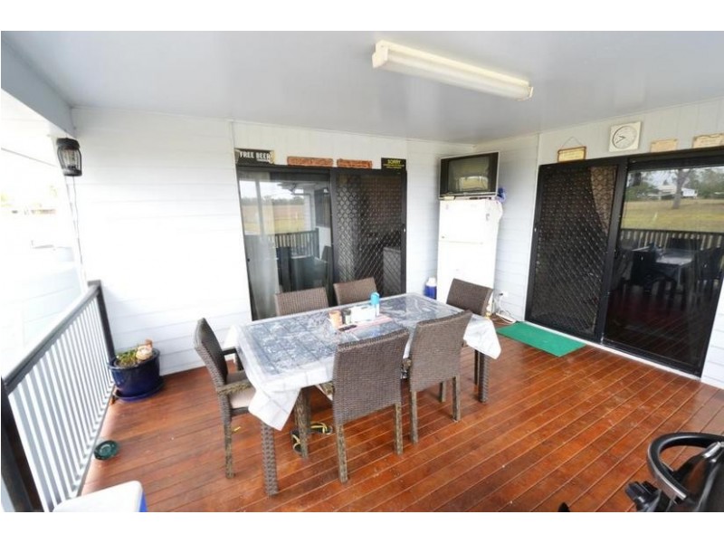 43380 Burnett Highway, Smoky Creek QLD 4702