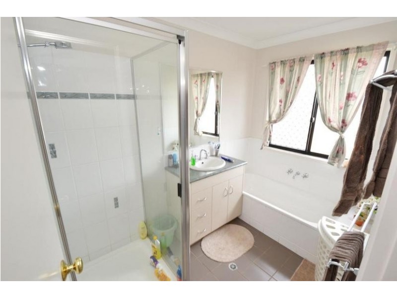 43380 Burnett Highway, Smoky Creek QLD 4702