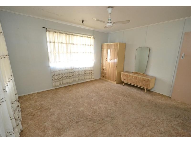 1 & 2/30 Bell Street, Biloela QLD 4715