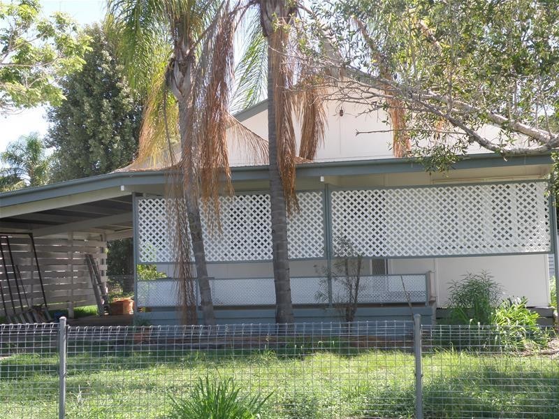 18 Kroombit Street, Biloela QLD 4715
