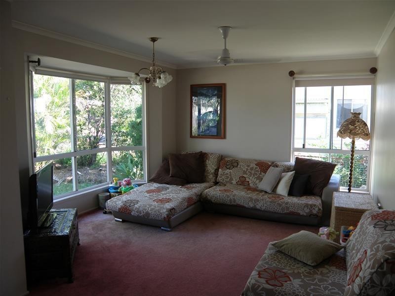 10 Winston Street, Thangool QLD 4716
