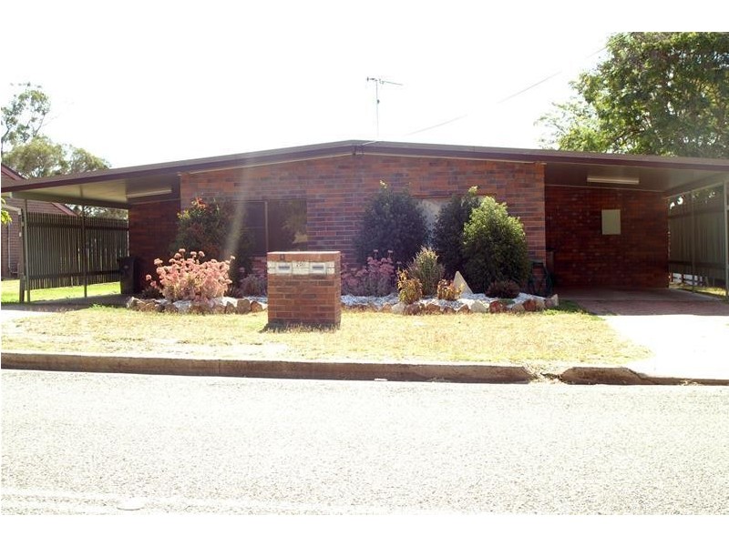 2/20 Lawrence Street, Biloela QLD 4715
