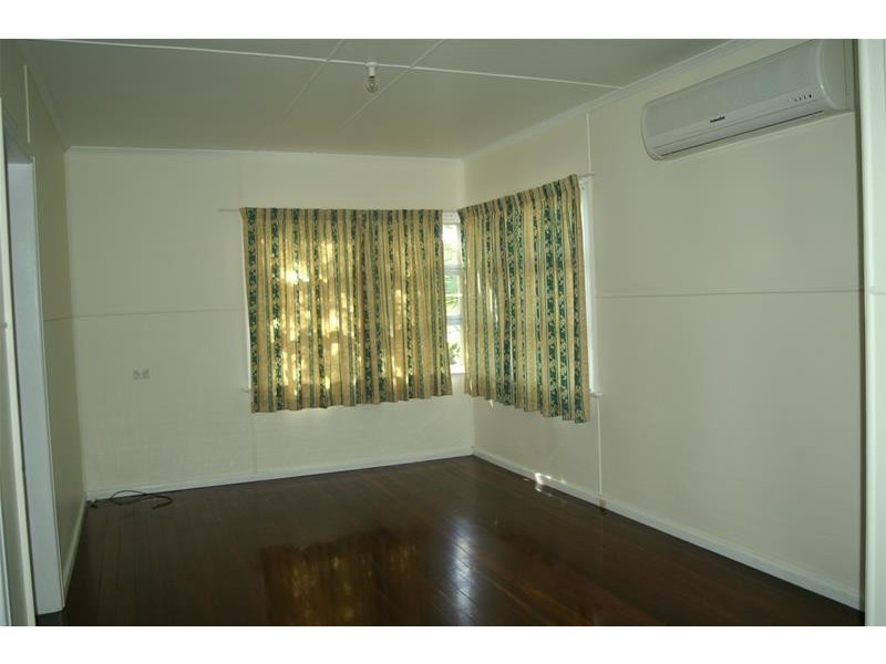 2/3 Bell Street, Biloela QLD 4715