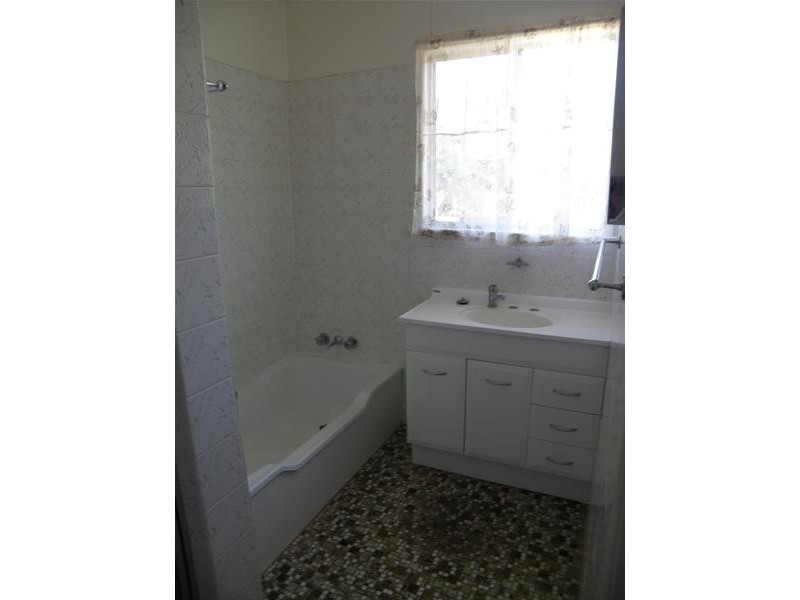 104 Dawson Highway, Biloela QLD 4715