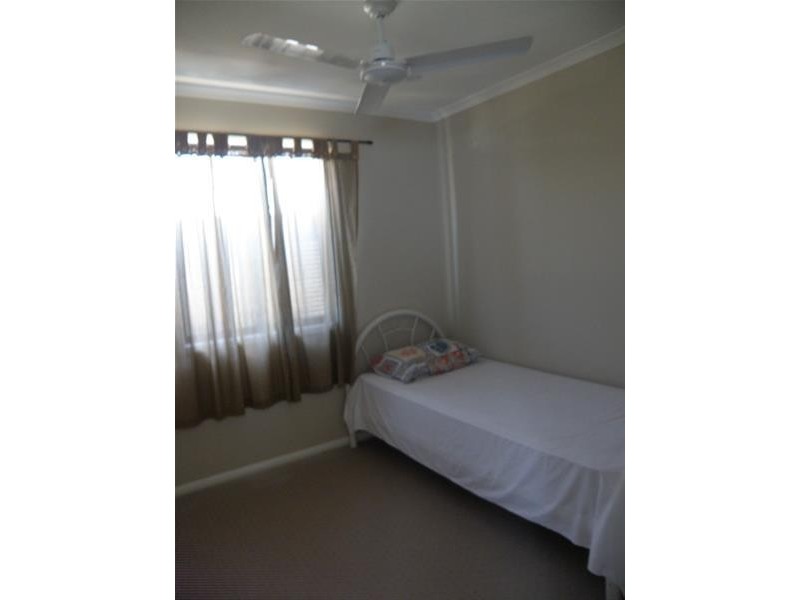 2/4 Park Street, Biloela QLD 4715