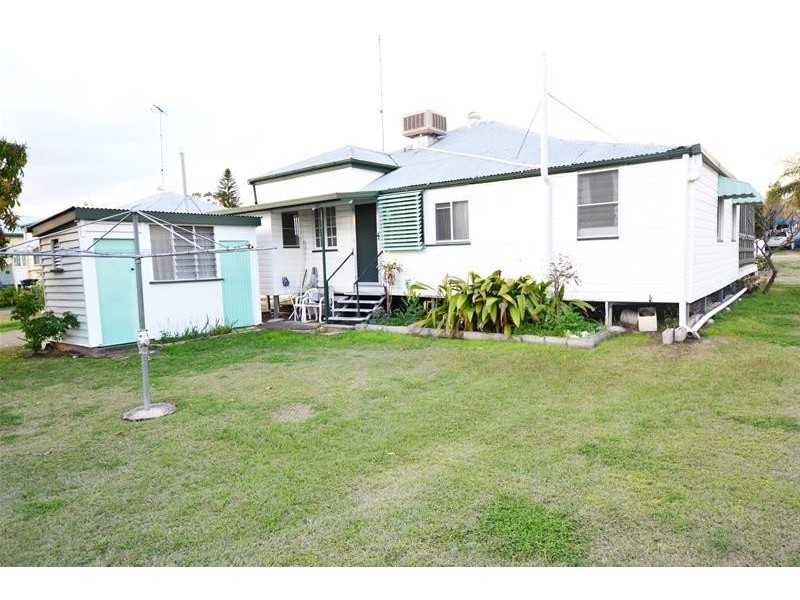 145 Kariboe Street, Biloela QLD 4715