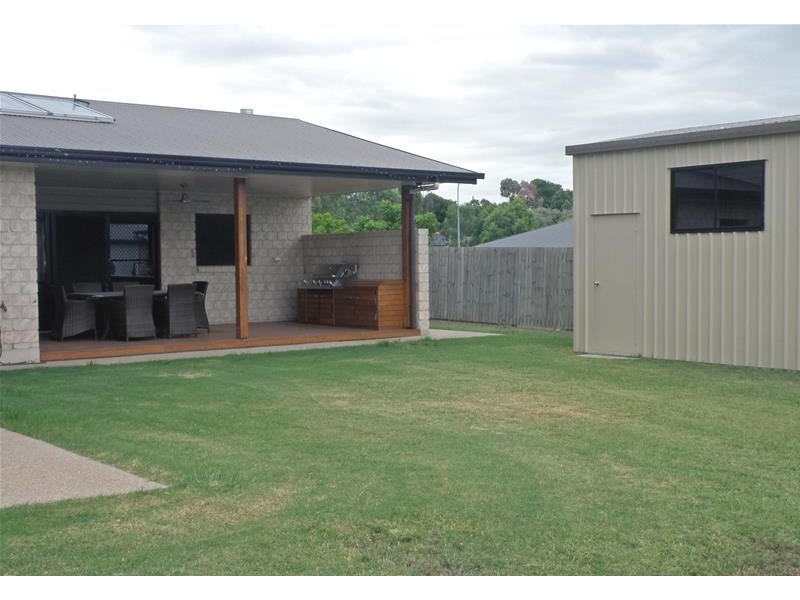 6 Valley View Drive, Biloela QLD 4715