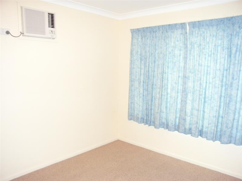 2/65 Bell Street, Biloela QLD 4715