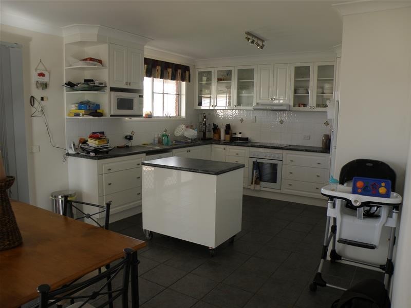 8 Clarke Drive, Biloela QLD 4715