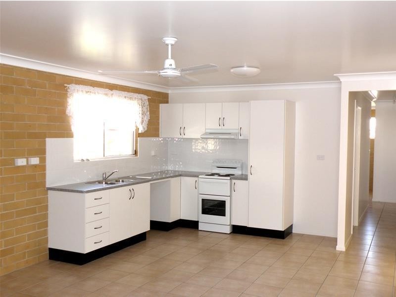 1/36 Lawrence Street, Biloela QLD 4715