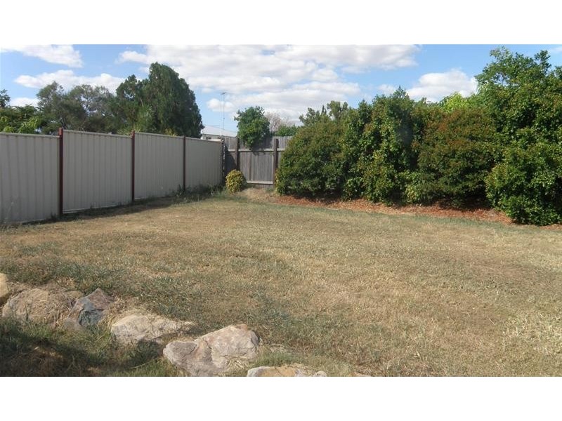 2/128 Kroombit Street, Biloela QLD 4715