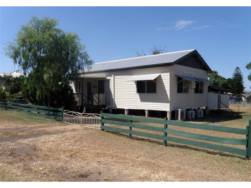 105 Grevillea Street, Biloela QLD 4715