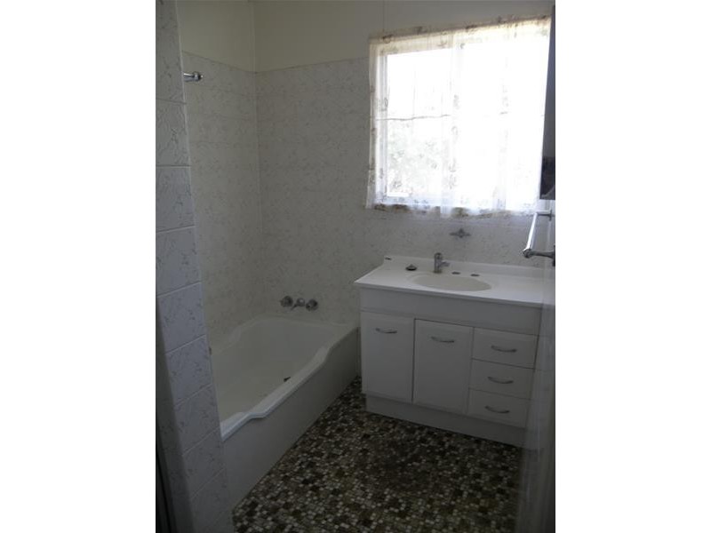 104 Dawson Highway, Biloela QLD 4715