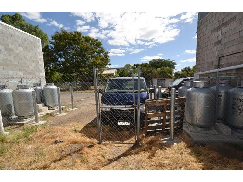 11 Callide Street, Biloela QLD 4715