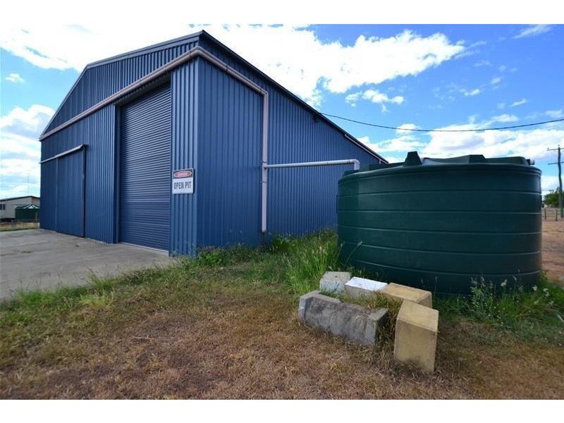 Banana QLD 4702