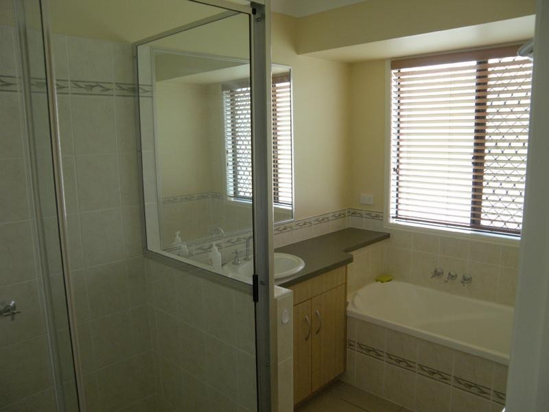 8 Michael Drive, Biloela QLD 4715