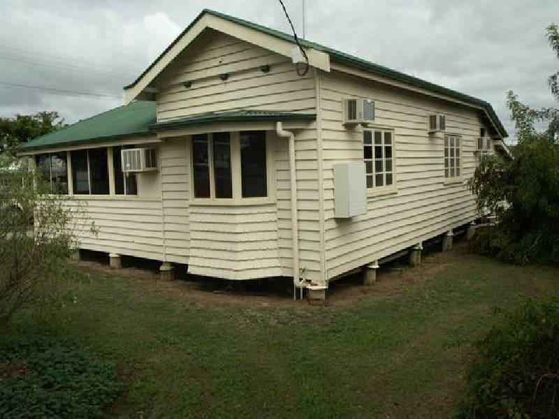 23 Gladstone Road, Biloela QLD 4715