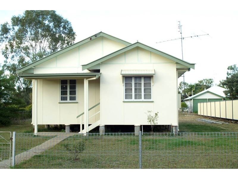 16 Grevillea Street, Biloela QLD 4715