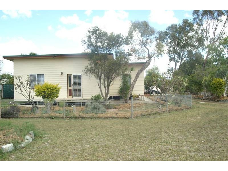 103 Kroombit Street, Biloela QLD 4715