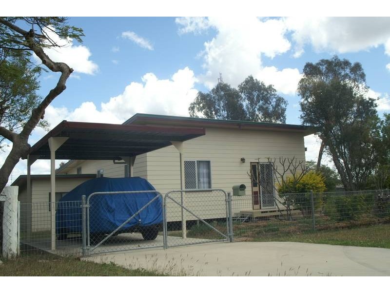 103 Kroombit Street, Biloela QLD 4715