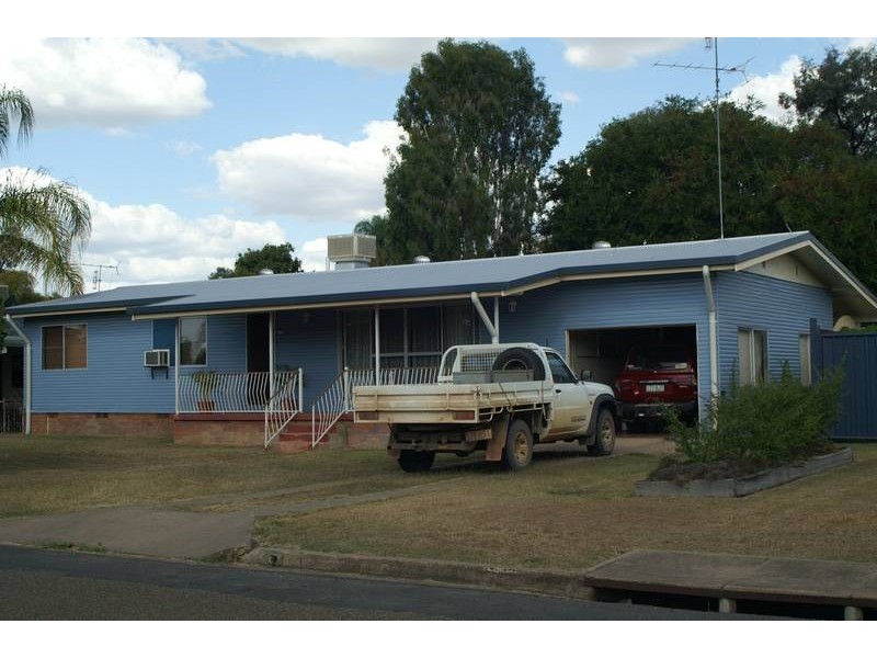 16 Lookerbie Street, Biloela QLD 4715