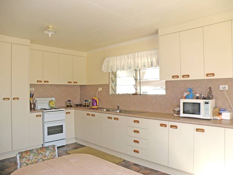 24 Dee Street, Biloela QLD 4715