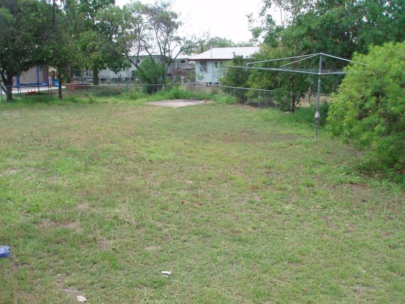 33 Collins Street, Biloela QLD 4715