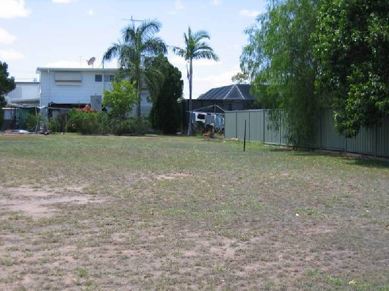 48 King Street, Moura QLD 4718