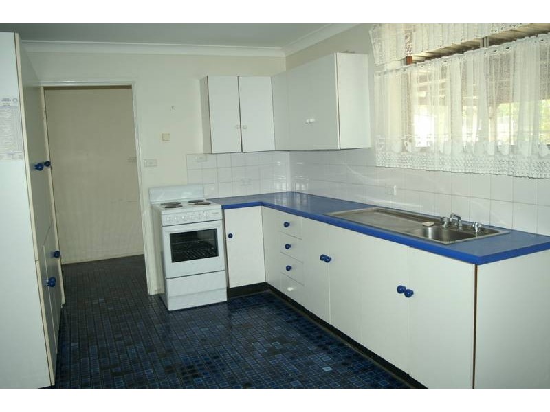 15 Lawrence Street, Biloela QLD 4715