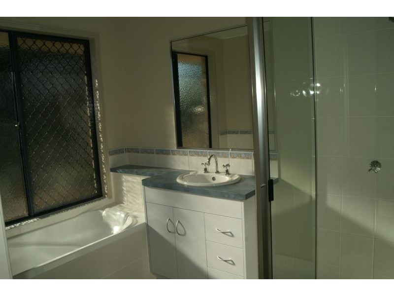 17 Raglan Street, Biloela QLD 4715