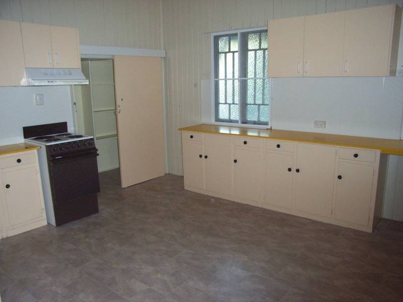 74 Kroombit Street, Biloela QLD 4715