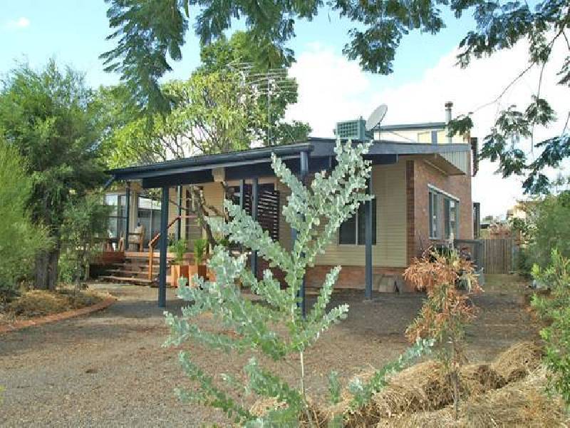 Sellheim Street, Biloela QLD 4715