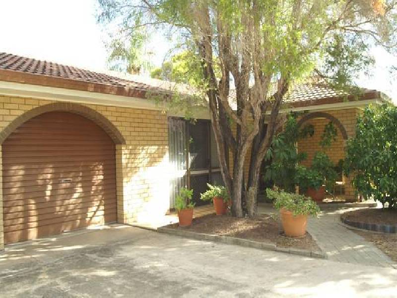 Thalberg Ave, Biloela QLD 4715