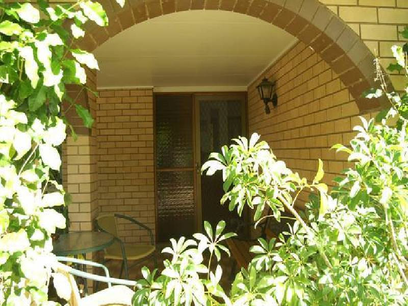 Thalberg Ave, Biloela QLD 4715