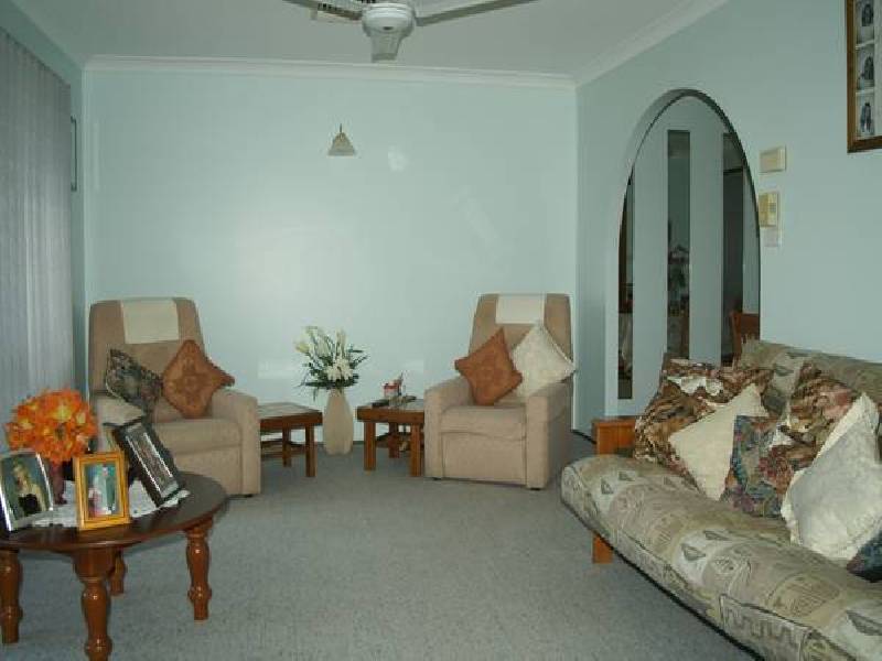 Thalberg Ave, Biloela QLD 4715