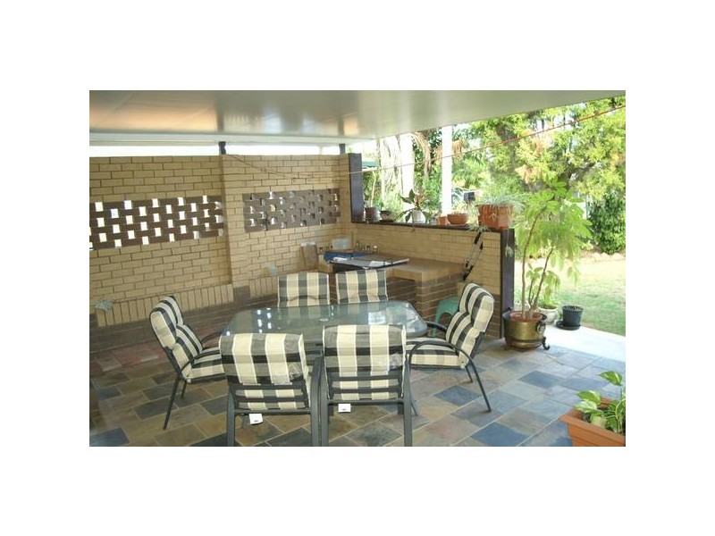 Thalberg Ave, Biloela QLD 4715