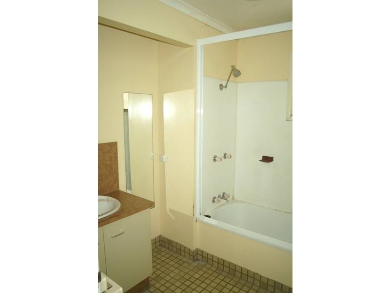 64 Lawrence Street, Biloela QLD 4715