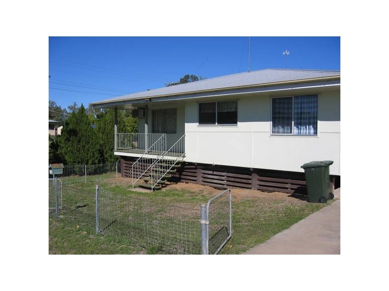 48 Nobbs Street, Moura QLD 4718