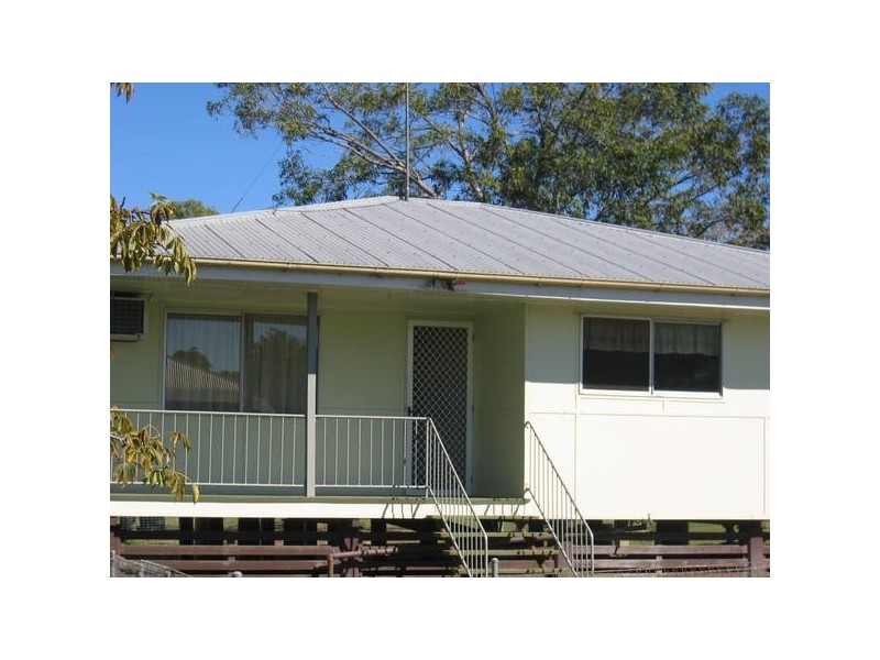 48 Nobbs Street, Moura QLD 4718